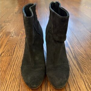 Rag & Bone Newbury Boot in Charcoal Suede Sz 9